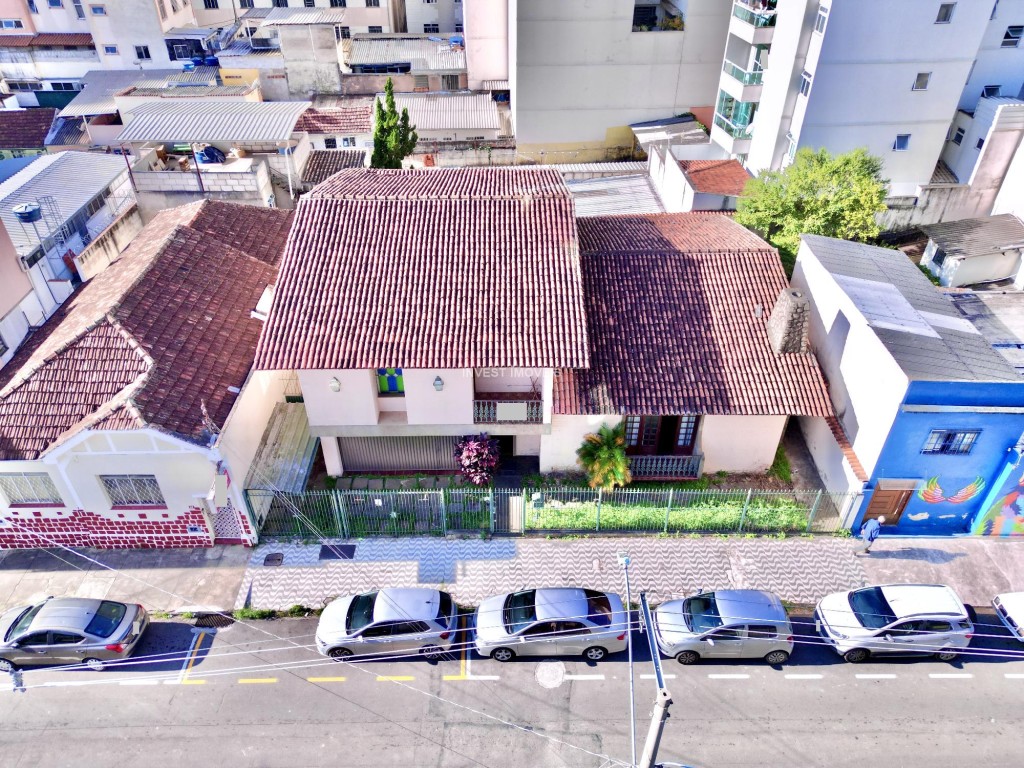 Casa-Codigo-21478-a-Venda-no-bairro-São-Mateus-na-cidade-de-Juiz-de-Fora