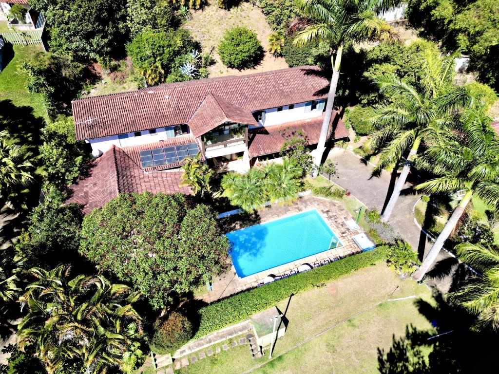 Casa-Codigo-21513-a-Venda-no-bairro-São-Pedro-na-cidade-de-Juiz-de-Fora
