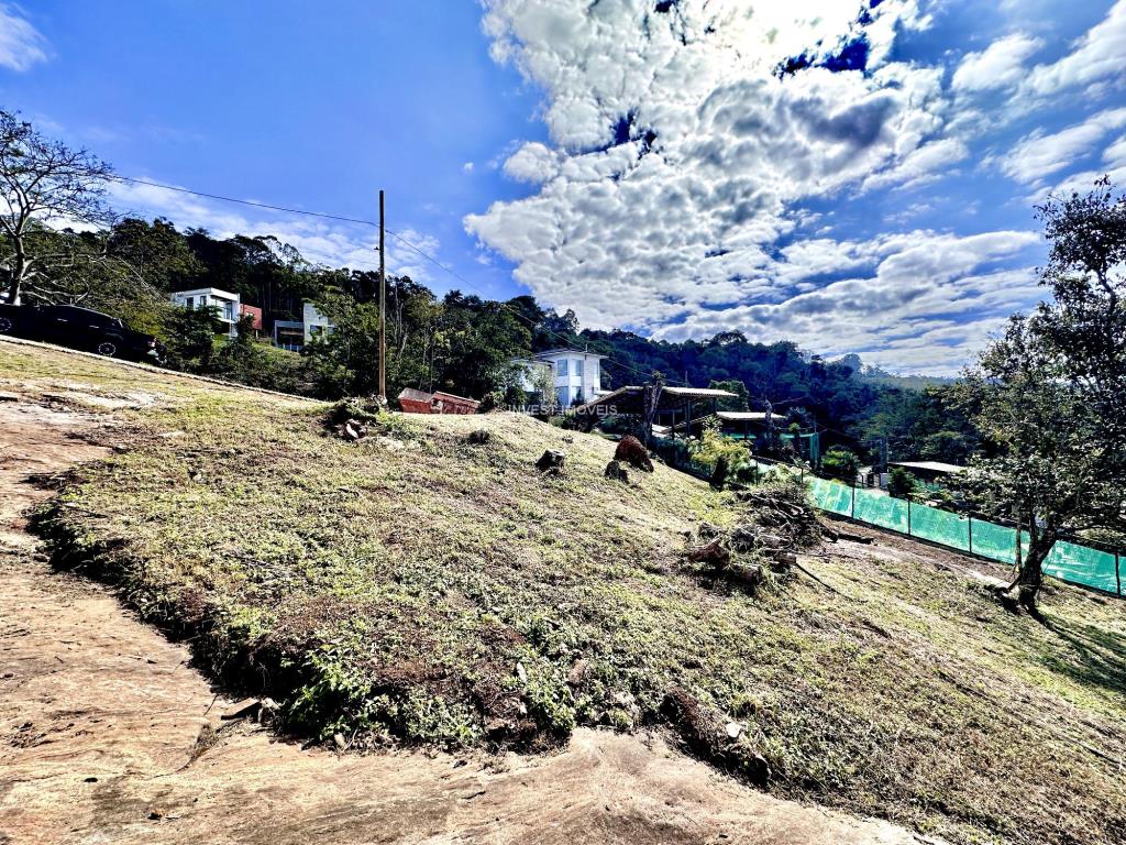Terreno a Venda no bairro Novo Horizonte na cidade de Juiz de Fora — área 160400 m², Valor R$ 135000.
