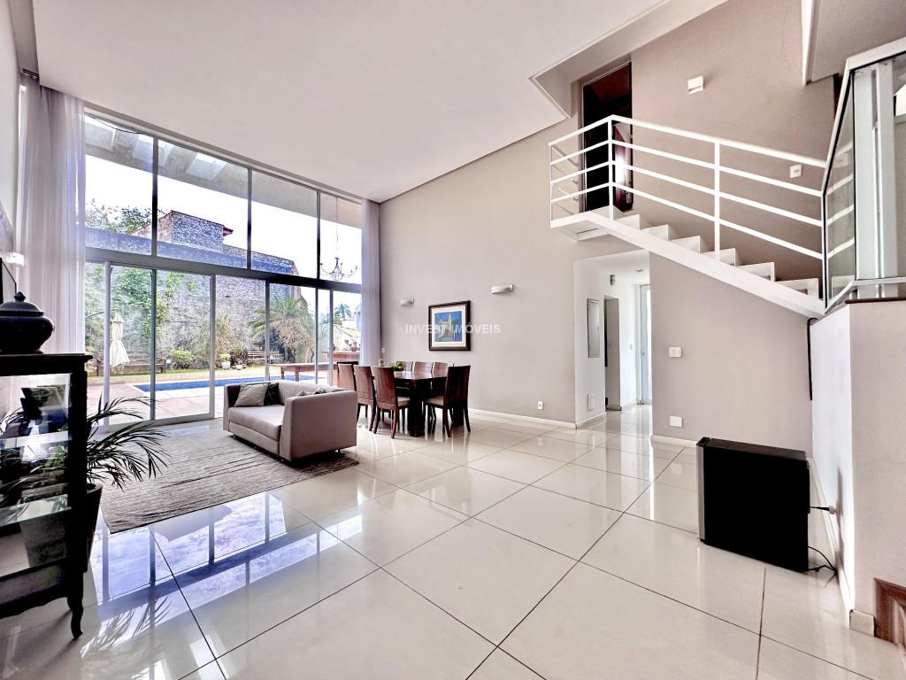 Casa-Codigo-21569-a-Venda-no-bairro-São-Pedro-na-cidade-de-Juiz-de-Fora