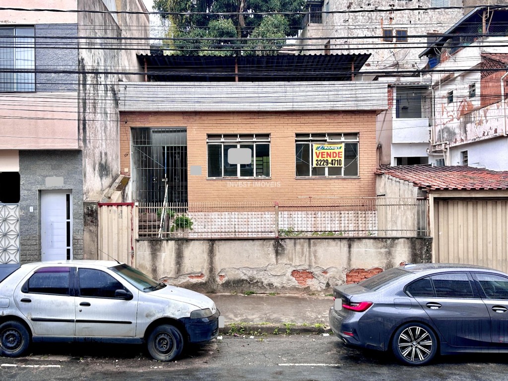 Casa a Venda no bairro Santa Luzia na cidade de Juiz de Fora — 3 quarto(s), 1 banheiro(s), área 9700 m², Valor R$ 350000.
