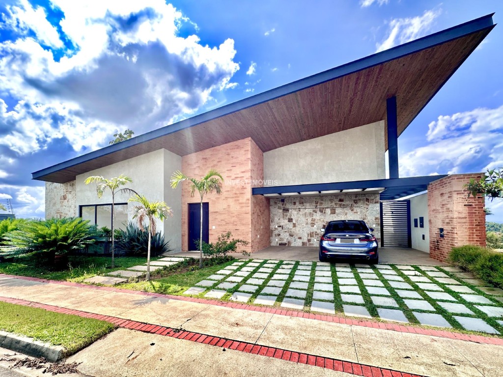 Casa-Codigo-21823-a-Venda-no-bairro-Residencial-Alvim-na-cidade-de-Juiz-de-Fora