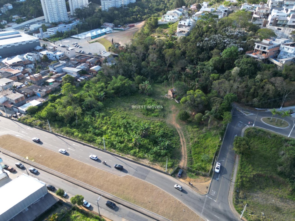 Terreno a Venda no bairro São Pedro na cidade de Juiz de Fora — área 910081 m², Valor R$ 10000000.