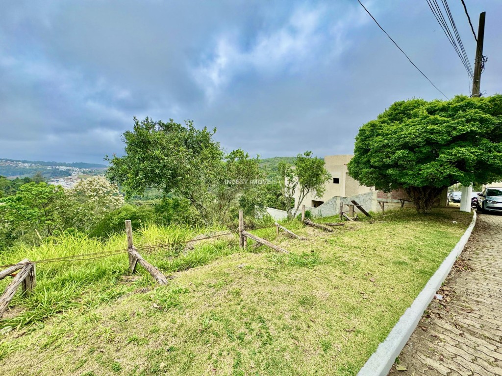 Terreno a Venda no bairro Bosque do Imperador na cidade de Juiz de Fora — área 49500 m², Valor R$ 210000.