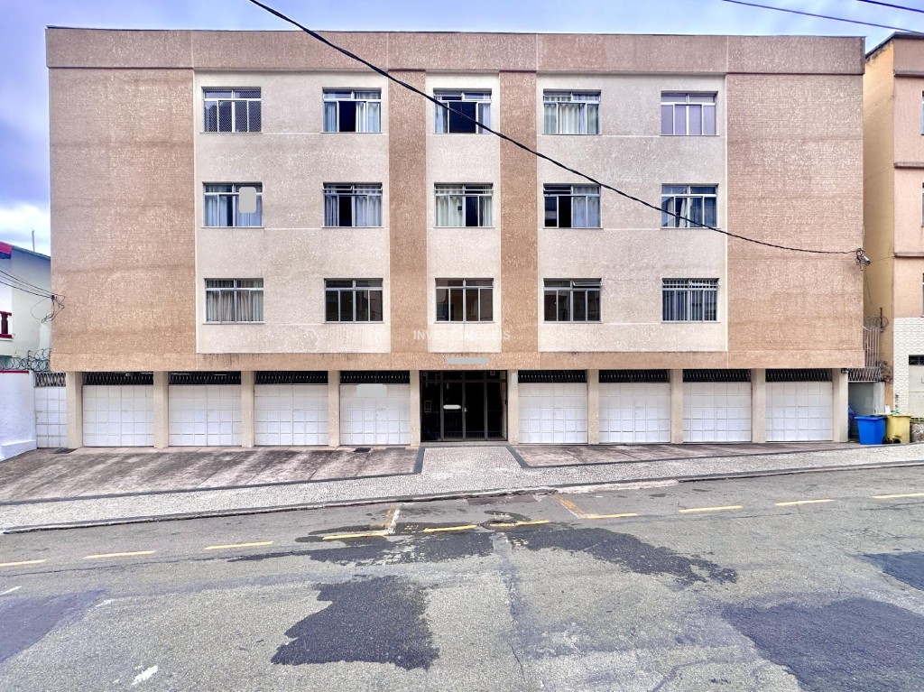 Apartamento a Venda no bairro Centro na cidade de Juiz de Fora — 3 quarto(s), 3 banheiro(s), 1 vaga(s), área 12300 m², Valor R$ 580000.