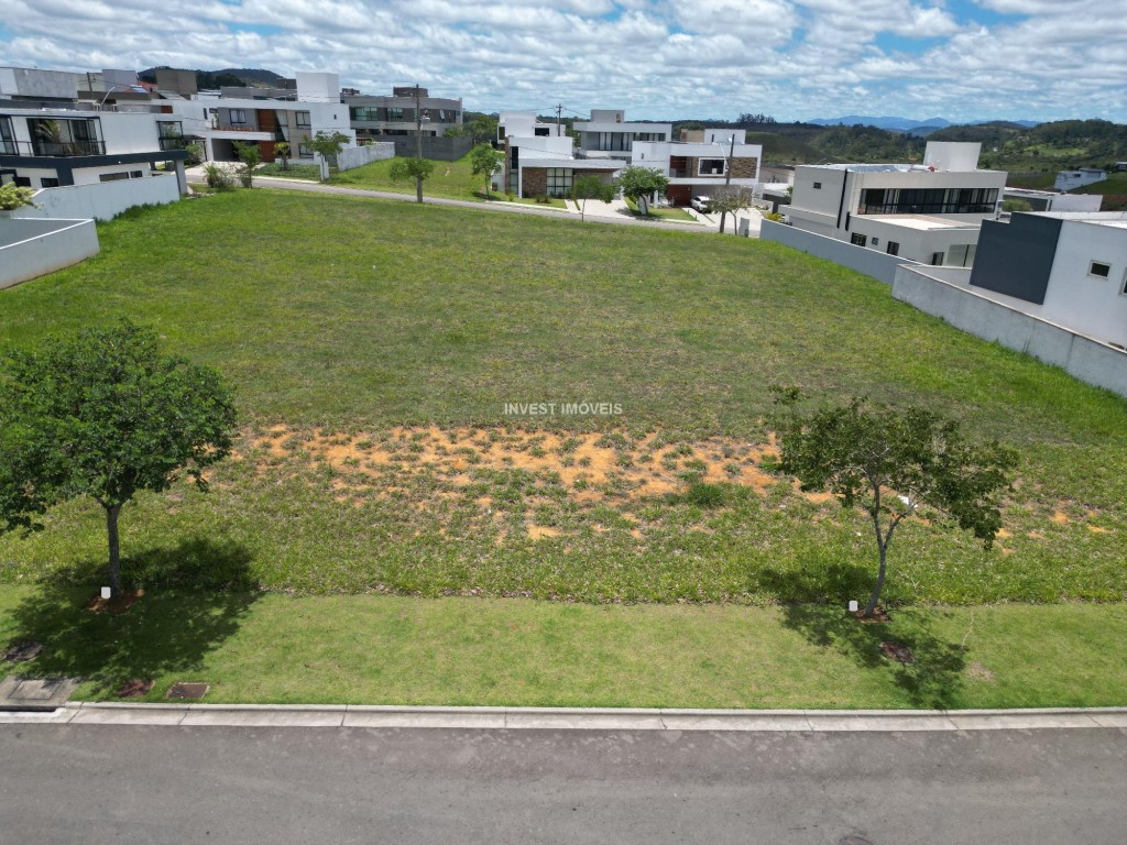 Terreno a Venda no bairro Alphaville na cidade de Juiz de Fora — área 49800 m², Valor R$ 450000.
