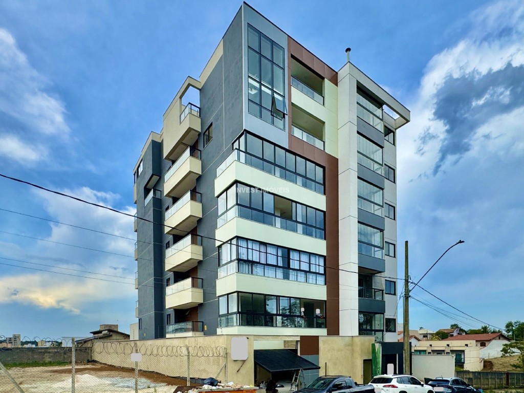 Apartamento a Venda no bairro Aeroporto na cidade de Juiz de Fora — 3 quarto(s), 4 banheiro(s), 2 vaga(s), área 13000 m², Valor R$ 790000.