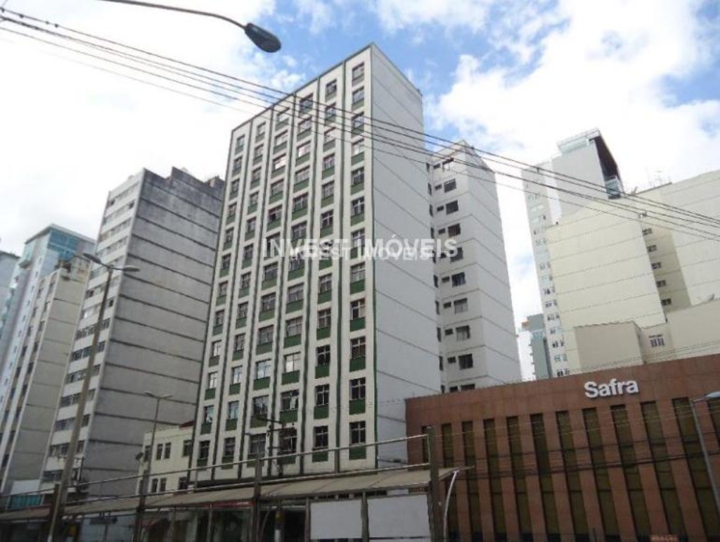 Apartamento a Venda no bairro Centro na cidade de Juiz de Fora — 3 quarto(s), 3 banheiro(s), 1 vaga(s), área 12600 m², Valor R$ 489000.