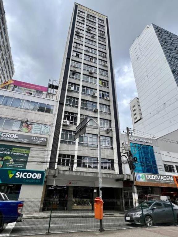 Sala a Venda no bairro Centro na cidade de Juiz de Fora — área 3000 m², Valor R$ 220000.