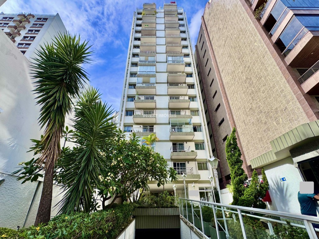Apartamento a Venda no bairro Granbery na cidade de Juiz de Fora — 3 quarto(s), 3 banheiro(s), 1 vaga(s), área 12300 m², Valor R$ 600000.
