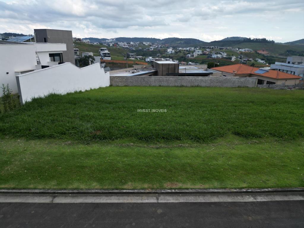Terreno a Venda no bairro São Pedro na cidade de Juiz de Fora — área 47600 m², Valor R$ 300000.