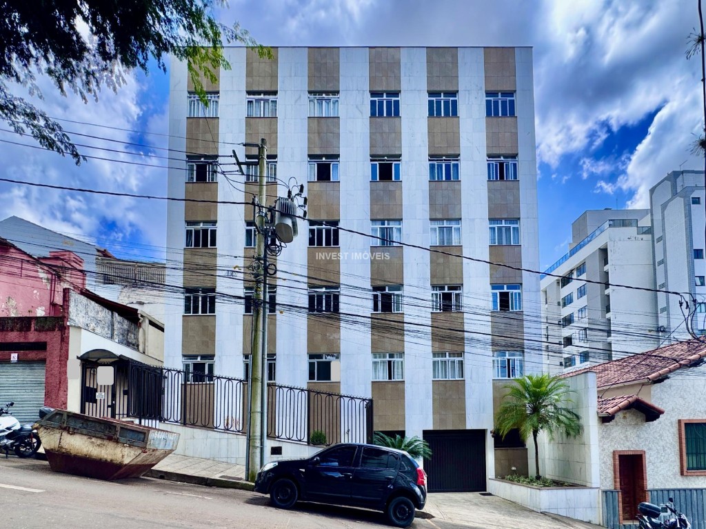 Apartamento a Venda no bairro Centro na cidade de Juiz de Fora — 2 quarto(s), 1 banheiro(s), 1 vaga(s), área 6000 m², Valor R$ 289000.