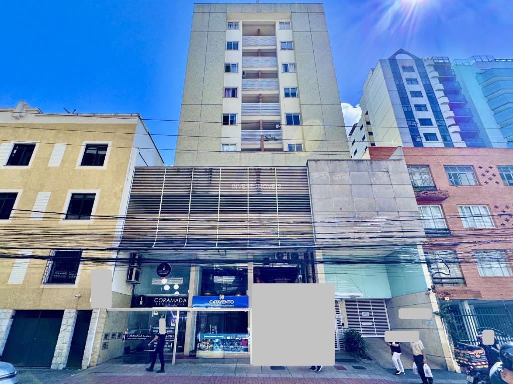 Apartamento a Venda no bairro Centro na cidade de Juiz de Fora — 2 quarto(s), 1 banheiro(s), área 6000 m², Valor R$ 320000.