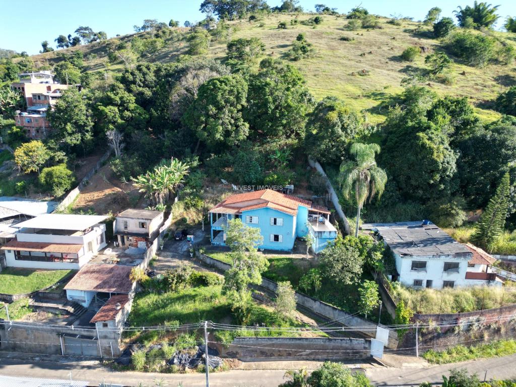 Casa a Venda no bairro Granjas Bethel na cidade de Juiz de Fora — 6 quarto(s), 3 banheiro(s), 4 vaga(s), área 28000 m², Valor R$ 590000.