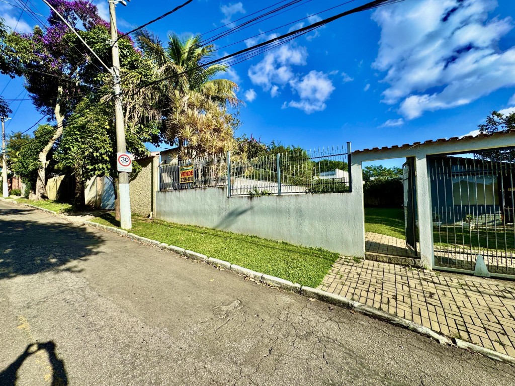 Terreno a Venda no bairro Alto dos Pinheiros na cidade de Juiz de Fora — área 25000 m², Valor R$ 260000.