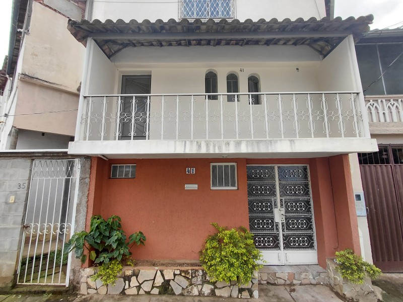 Casa-Codigo-22326-para-alugar-no-bairro-São-Mateus-na-cidade-de-Juiz-de-Fora