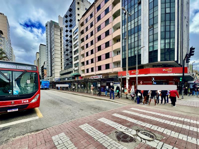 Apartamento a Venda no bairro Centro na cidade de Juiz de Fora — 3 quarto(s), 1 banheiro(s), Valor R$ 280000.