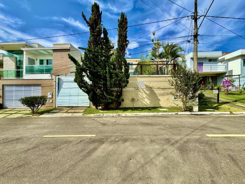 Casa a Venda no bairro Grama na cidade de Juiz de Fora — 3 quarto(s), 2 banheiro(s), 1 vaga(s), Valor R$ 1400000.