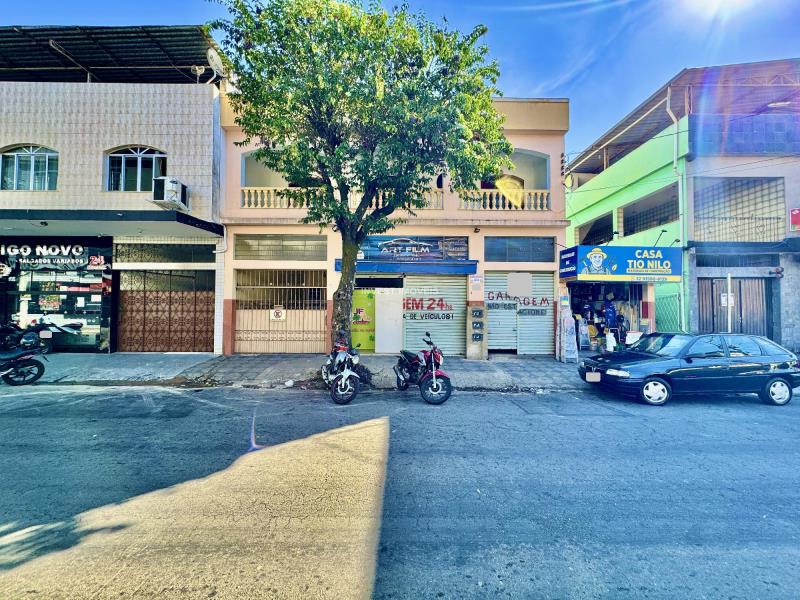 Sobrado a Venda no bairro Progresso na cidade de Juiz de Fora — 3 quarto(s), 3 banheiro(s), 1 vaga(s), área 17700 m², Valor R$ 520000.