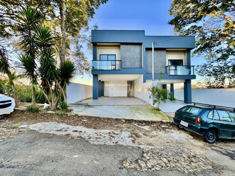 Casa a Venda no bairro Parque Alto na cidade de Juiz de Fora — 3 quarto(s), 2 banheiro(s), 2 vaga(s), área 24800 m², Valor R$ 979000.
