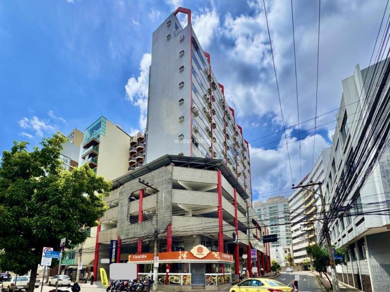 Sala a Venda no bairro Centro na cidade de Juiz de Fora — 1 banheiro(s), 1 vaga(s), área 3000 m², Valor R$ 230000.