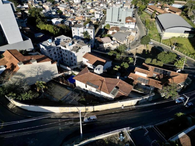 Terreno a Venda no bairro Santa Luzia na cidade de Juiz de Fora — área 38600 m², Valor R$ 390000.