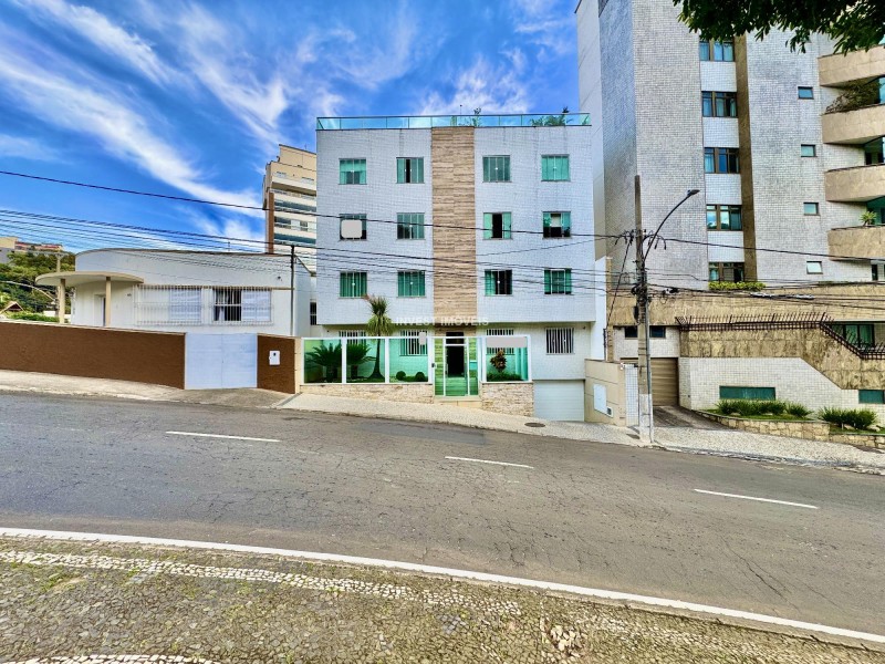 Apartamento a Venda no bairro Bom Pastor na cidade de Juiz de Fora — 3 quarto(s), 3 banheiro(s), 1 vaga(s), área 12000 m², Valor R$ 500000.