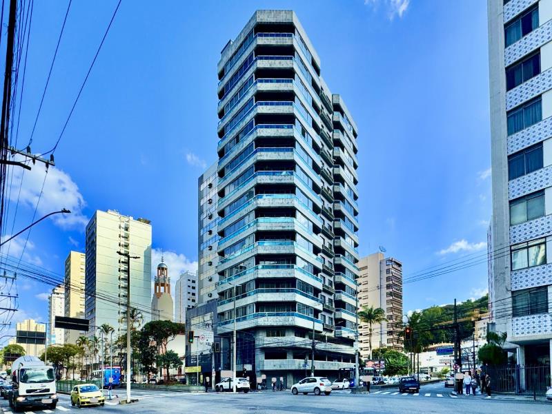 Apartamento a Venda no bairro Passos na cidade de Juiz de Fora — 4 quarto(s), 3 banheiro(s), 2 vaga(s), Valor R$ 1378000.
