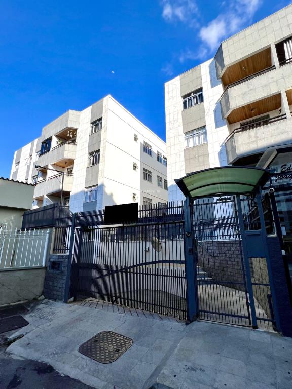 Apartamento a Venda no bairro Morro da Glória na cidade de Juiz de Fora — 2 quarto(s), 1 banheiro(s), 1 vaga(s), área 6300 m², Valor R$ 250000.