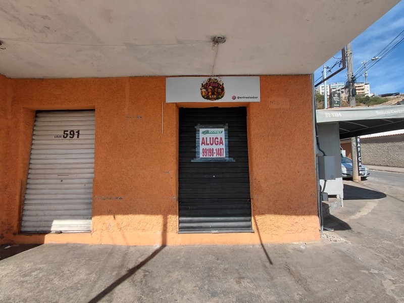 Loja-Codigo-4551-para-alugar-no-bairro-Cerâmica-na-cidade-de-Juiz-de-Fora