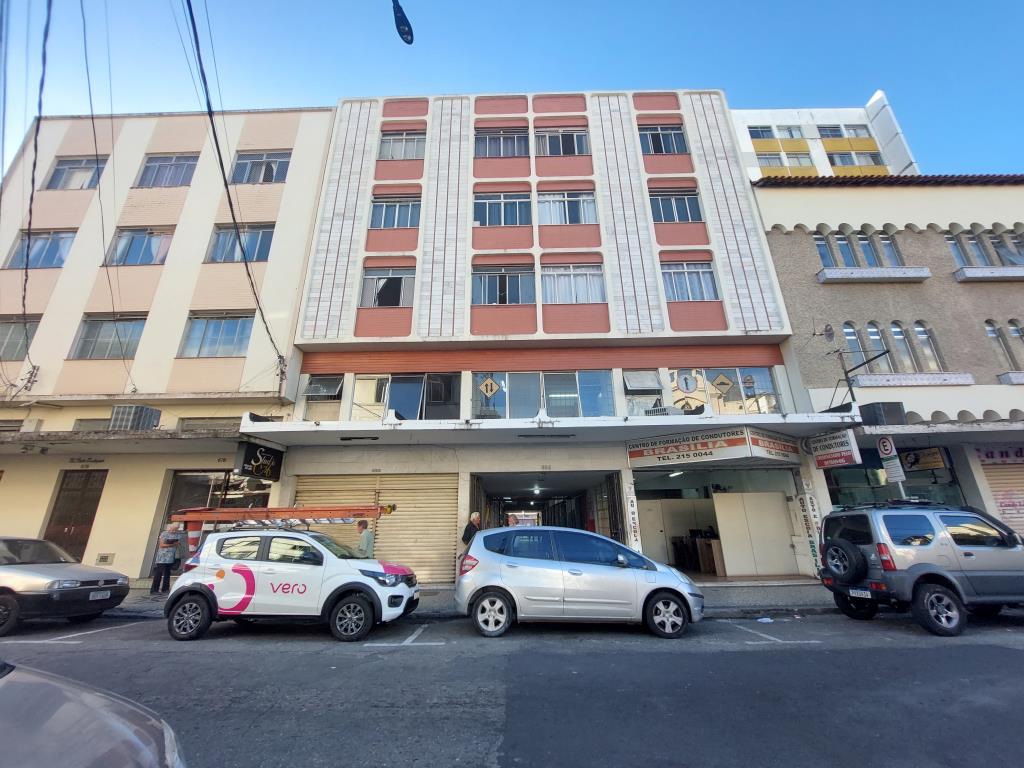 Apartamento-Codigo-4621-para-alugar-no-bairro-Centro-na-cidade-de-Juiz-de-Fora