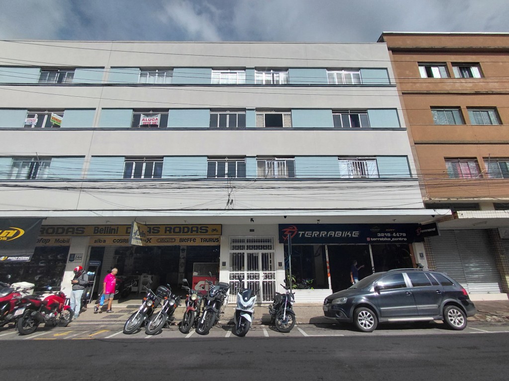 Apartamento-Codigo-4805-para-alugar-no-bairro-Centro-na-cidade-de-Juiz-de-Fora