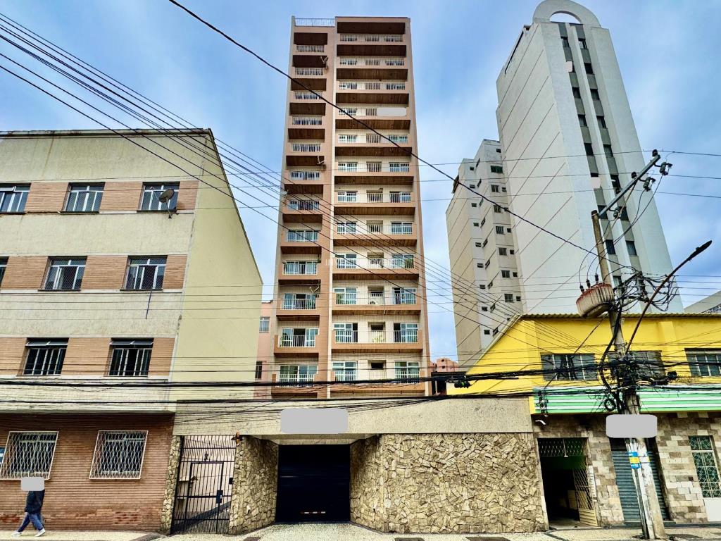 Cobertura a Venda no bairro São Mateus na cidade de Juiz de Fora — 3 quarto(s), 3 banheiro(s), 1 vaga(s), área 23000 m², Valor R$ 1200000.
