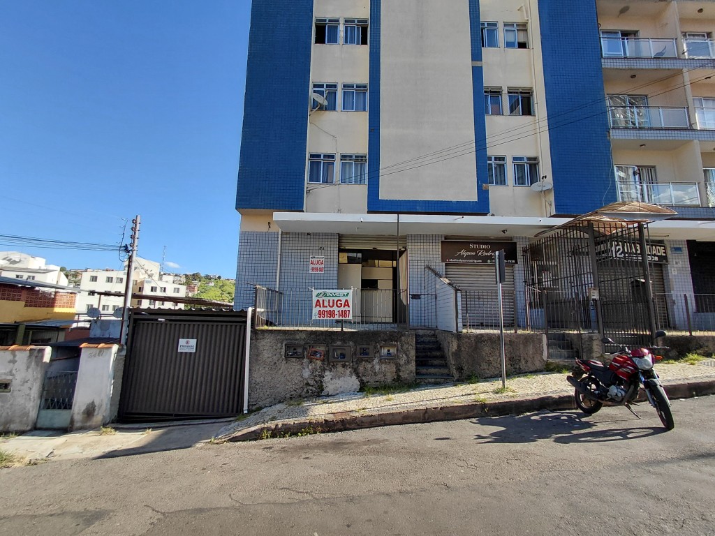 Loja-Codigo-5512-para-alugar-no-bairro-Teixeiras-na-cidade-de-Juiz-de-Fora