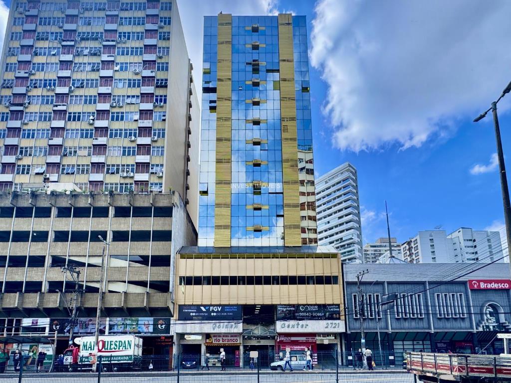 Garagem / Box a Venda no bairro Centro na cidade de Juiz de Fora — 1 vaga(s), área 800 m², Valor R$ 66000.
