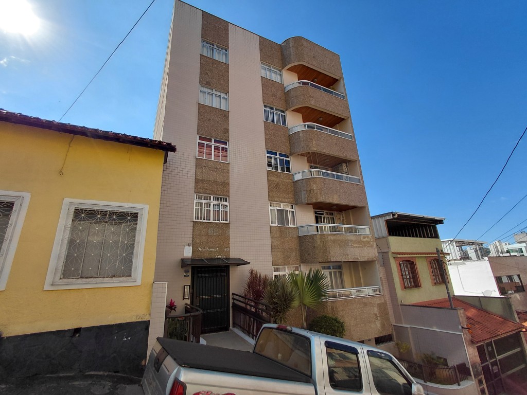 Apartamento-Codigo-8354-para-alugar-no-bairro-Centro-na-cidade-de-Juiz-de-Fora