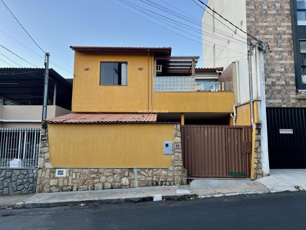 Casa-Codigo-8652-a-Venda-no-bairro-Bandeirantes-na-cidade-de-Juiz-de-Fora