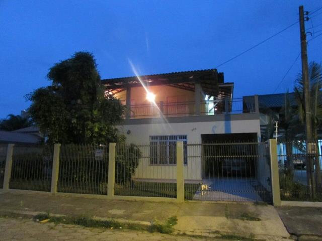 Casa Codigo 3501 a Venda no bairro Ponte do Imaruim na cidade de Palhoça Condominio 