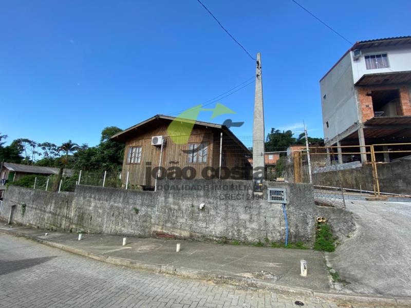 Casa Codigo 5002 a Venda no bairro Alto Aririu na cidade de Palhoça Condominio 