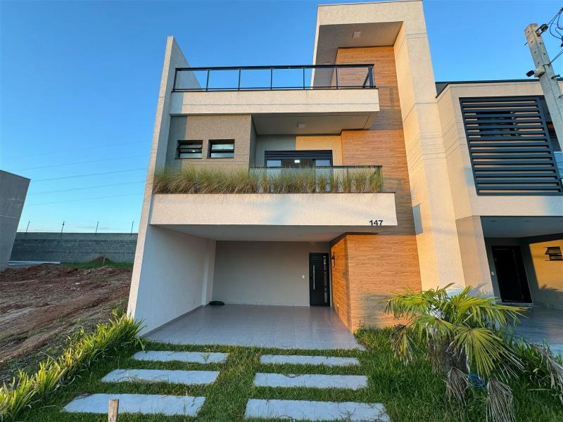 Sobrado Código 30111 para Venda no bairro Costeira na cidade de São José dos Pinhais
