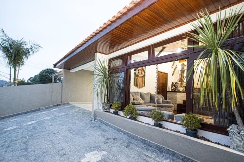 Casa Código 30122 para Venda no bairro São Braz na cidade de Curitiba