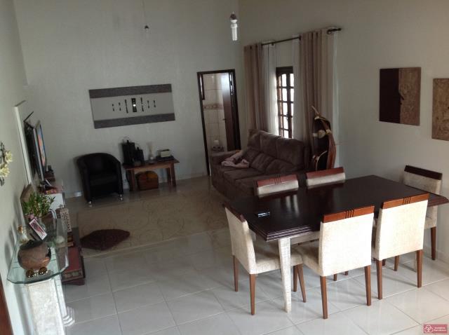 Casa, 3 quartos, 230 m² - Foto 2