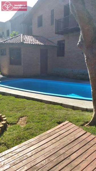 Casa, 5 quartos, 220 m² - Foto 2