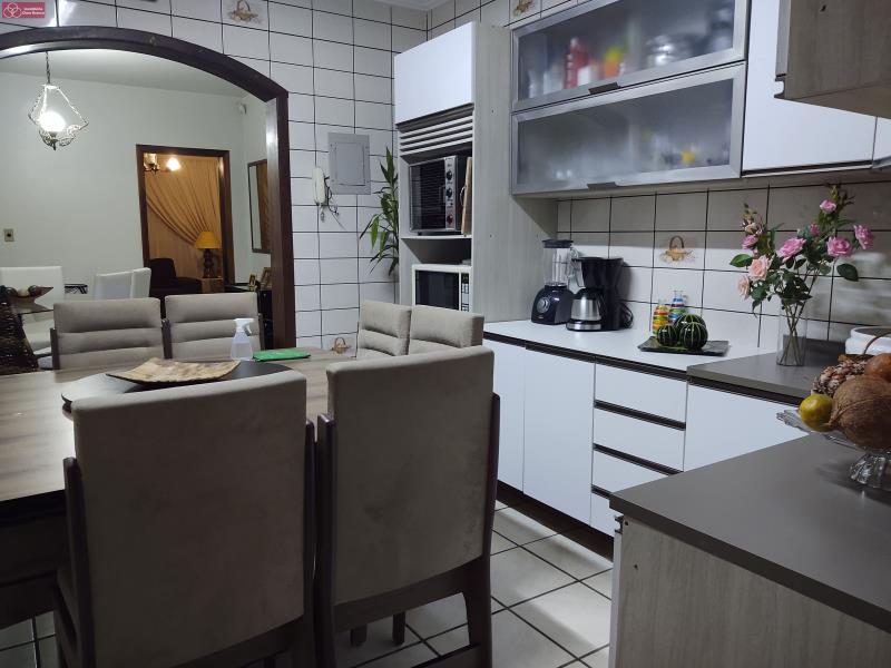 Casa, 5 quartos, 171 m² - Foto 8