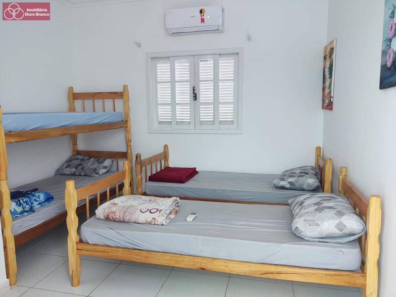 Casa, 6 quartos, 130 m² - Foto 3