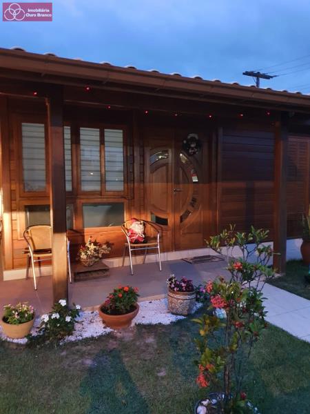 Casa, 3 quartos, 109 m² - Foto 1