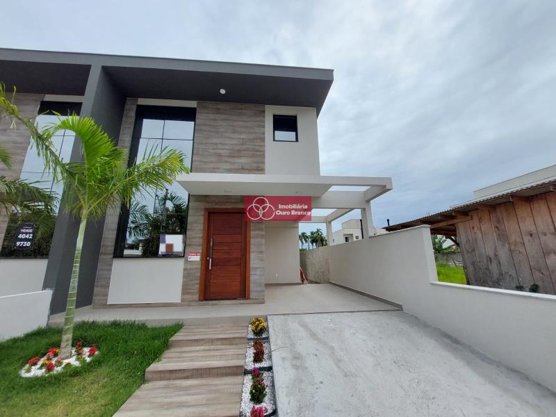 Casa-Codigo-3270-a-Venda-no-bairro-Cachoeira do Bom Jesus-na-cidade-de-Florianópolis