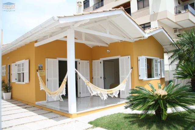 Casa para Comprar, 4 dormitórios no bairro Cachoeira do Bom Jesus em Florianópolis - Código 56