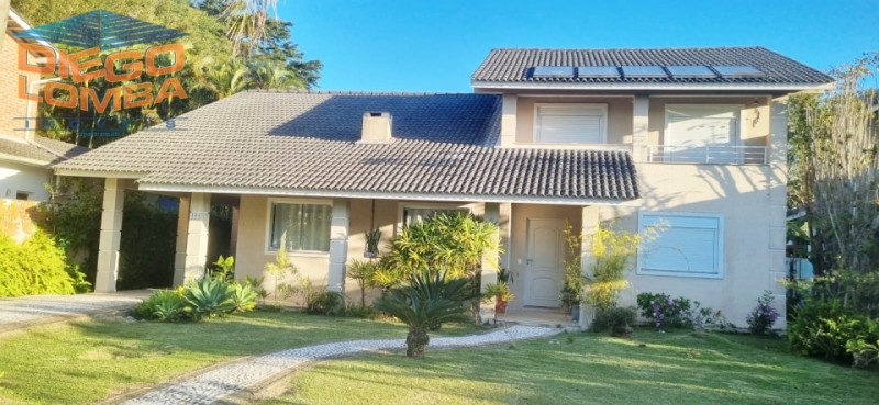 Casa Aluguel Temporada, 3 dormitórios no bairro Cachoeira do Bom Jesus em Florianópolis - Código 1128
