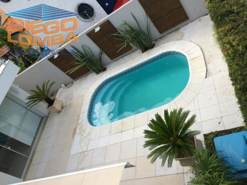 Casa para Comprar, 5 dormitórios no bairro Cachoeira do Bom Jesus em Florianópolis - Código 1469